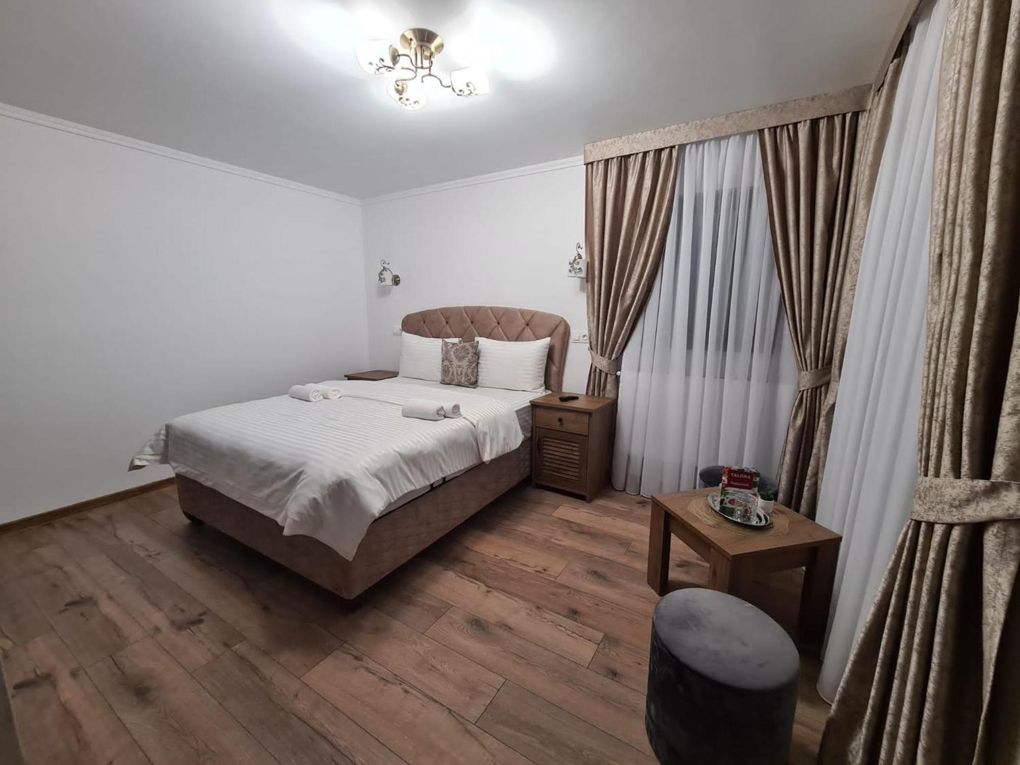 Bella Vista Bungalow Turda Værelse billede